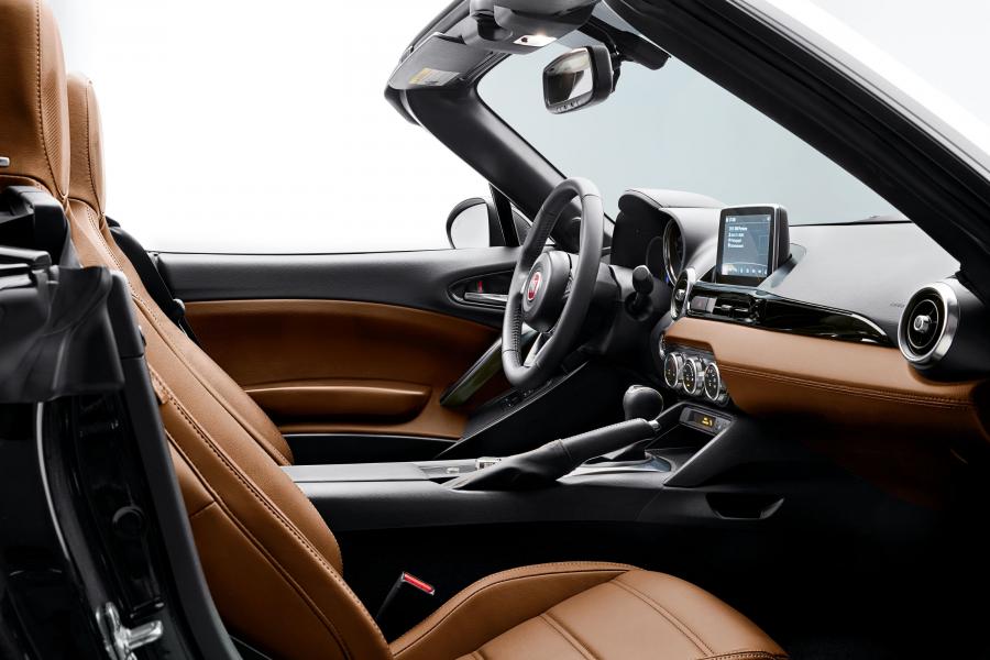  Fiat 124 Spider Prima Edizione Lusso 2016 года  (фото 3 из 3)